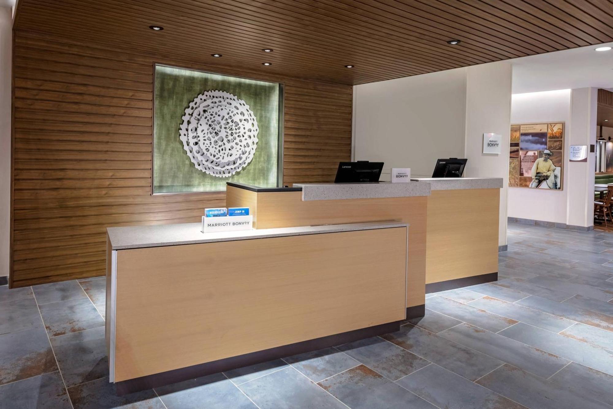 Fairfield By Marriott Port Clinton Waterfront Hotel Bagian luar foto