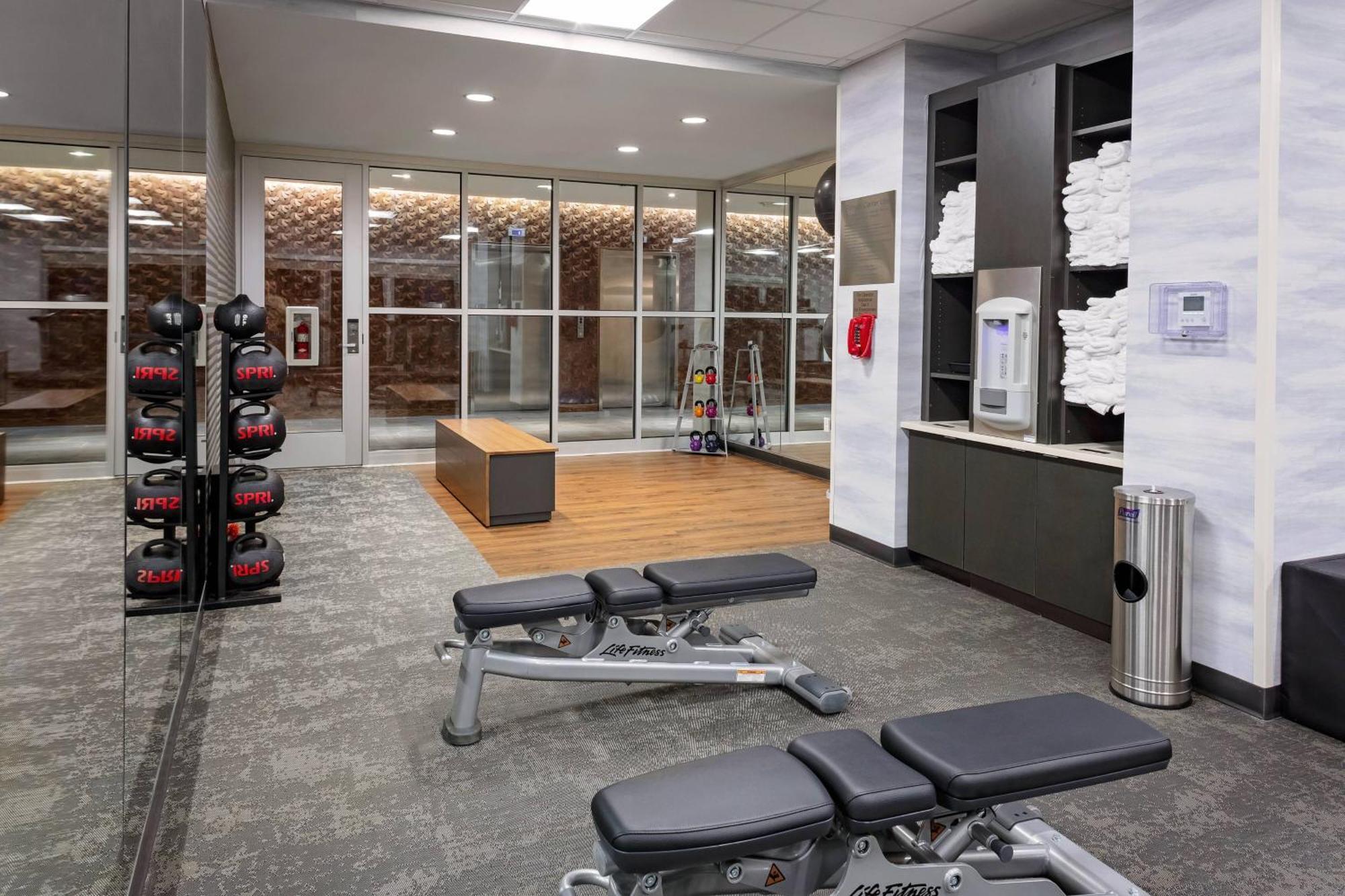 Fairfield By Marriott Port Clinton Waterfront Hotel Bagian luar foto