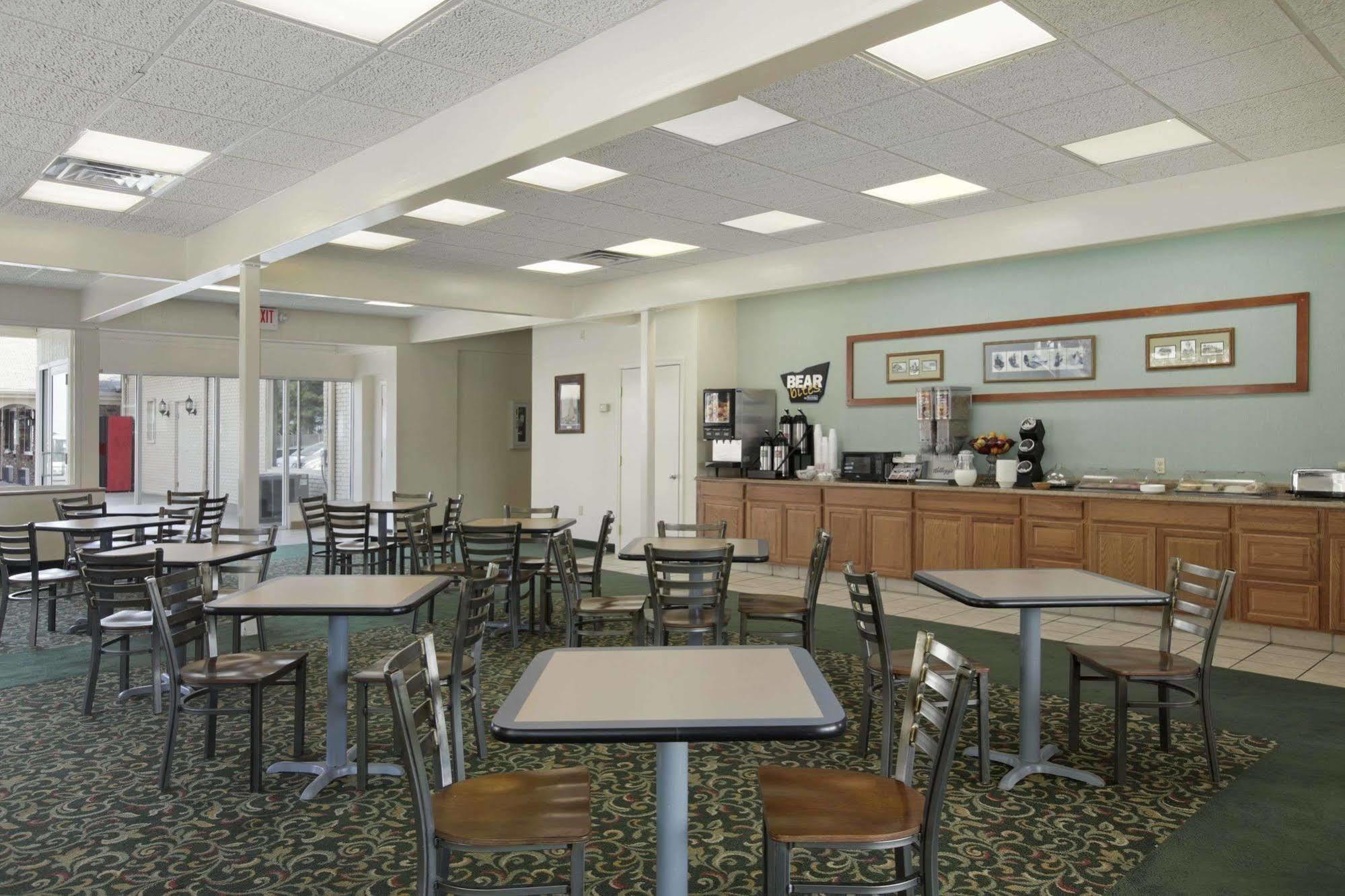 Fairfield By Marriott Port Clinton Waterfront Hotel Restoran foto