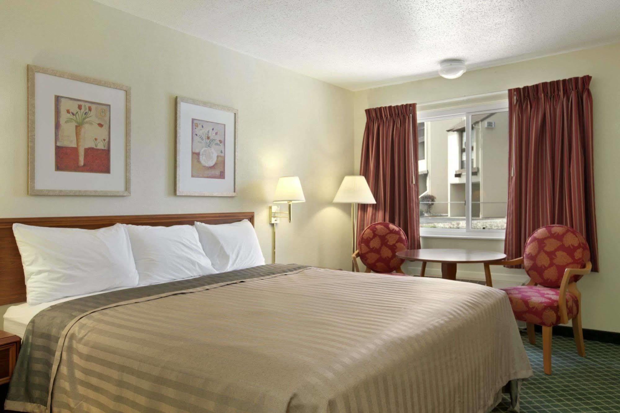 Fairfield By Marriott Port Clinton Waterfront Hotel Bagian luar foto